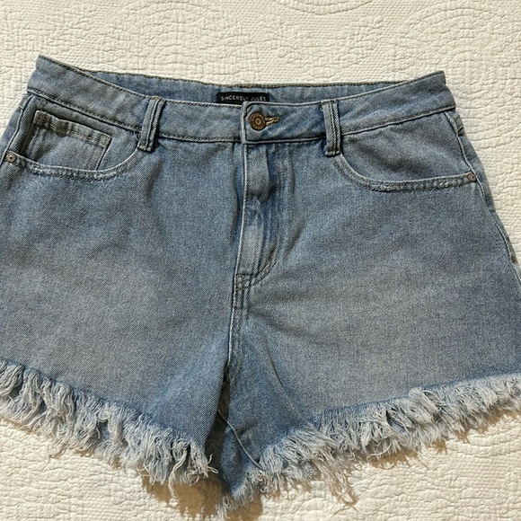 Sincerely Jules high rise shorts. 11/30 - Picture 1 of 6